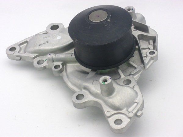 MD973025 MD973162 Engine Water Pump for HONDA CIVIC 2001-2005 FR-V 2004- STREAM 2001-2006