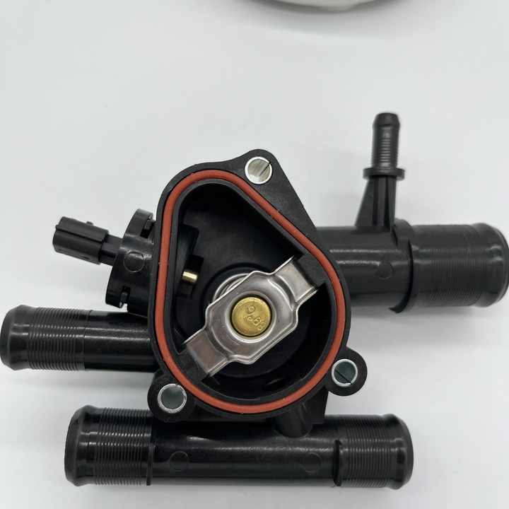 11061-00QAB, 11061-00Q0C, 4408928, 4432983 8200074349 8200674369 93198017 Engine Coolant Thermostat Housing Assembly for NISSAN, OPEL, RENAULT