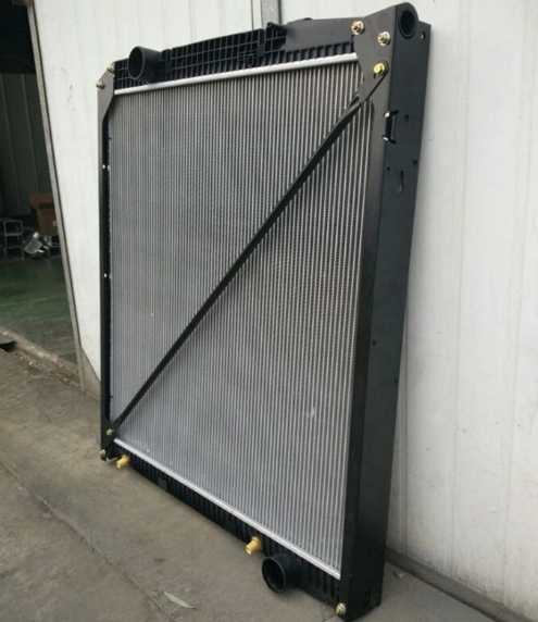 MERCEDES-BENZ Actros TRUCK RADIATOR 9425000603 9425001503 9425000903 A9425001503 A9425000603 A9425000903 62652A