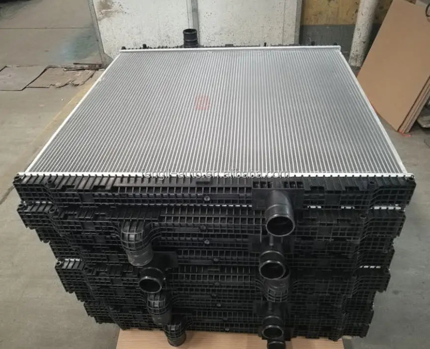 Kenworth RADIATOR 68039,H5406,26070717214815,K3985001,F316101,1125640