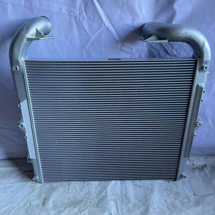 1900501 961154 Truck Cooling System Intercooler for Scania XPI G410 R490 R520