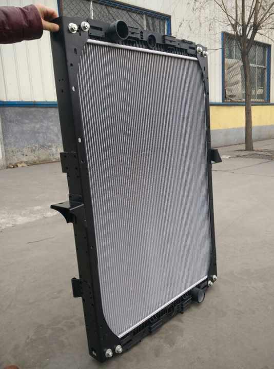 DAF Truck Radiator 1326966 1617340 1617341 1858772 1617342 1858773 393435 76449 61417A/61428A