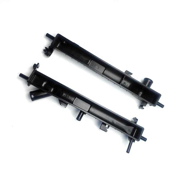 2T148005FA, 4571640, ME8T168005BB, ME4T168005GA, 4979485, 1365996 Auto Cooling Aluminum Radiator Plastic tank for Ford TOURNEO CONNECT 1.8