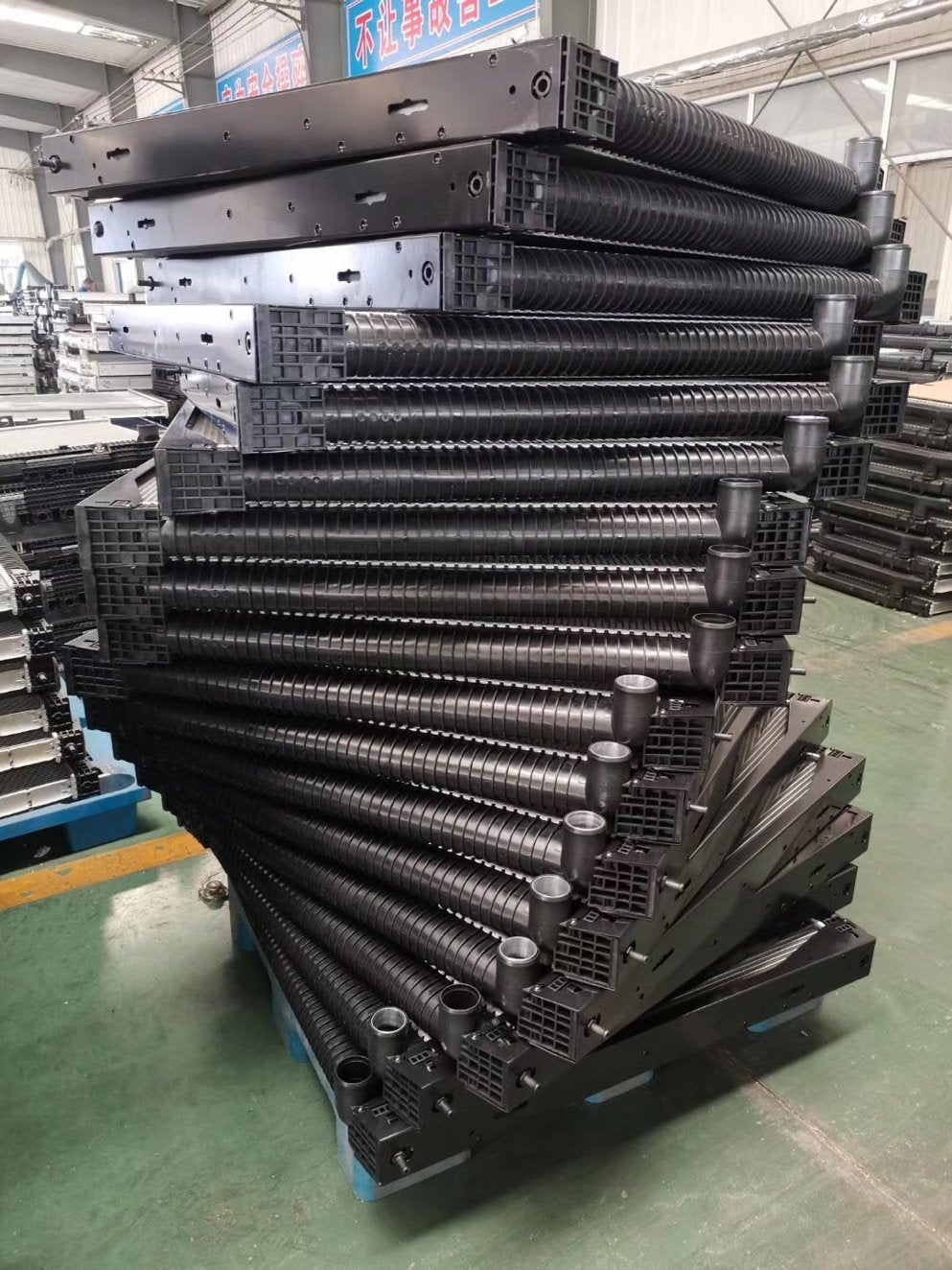 MAN Kassbohrer Bus RADIATOR 83.51210.3430 8351210000 83512103430/8351210343 69608A