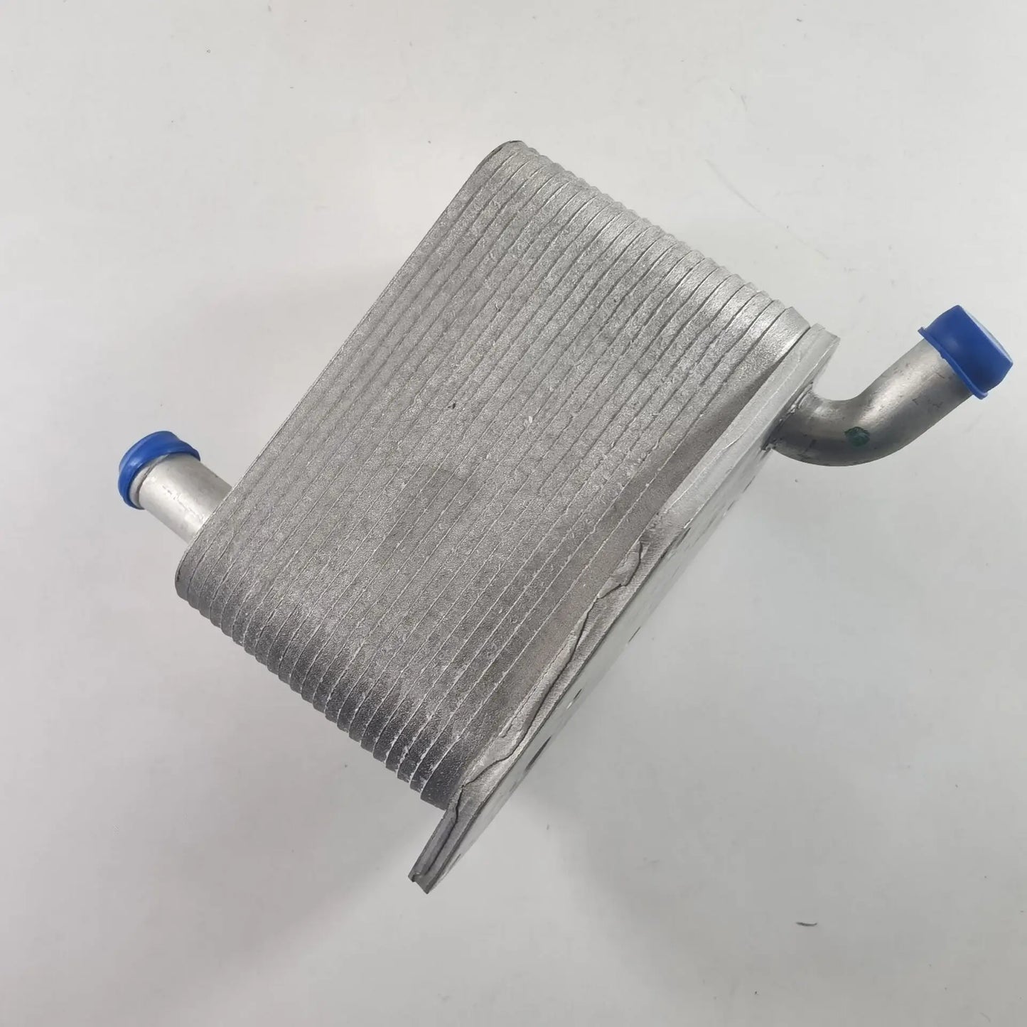 LR041422,LR032173,8G9N6A642AB OIL COOLER for LAND ROVER LR2 / FREELANDER 2 10-12 3.2L