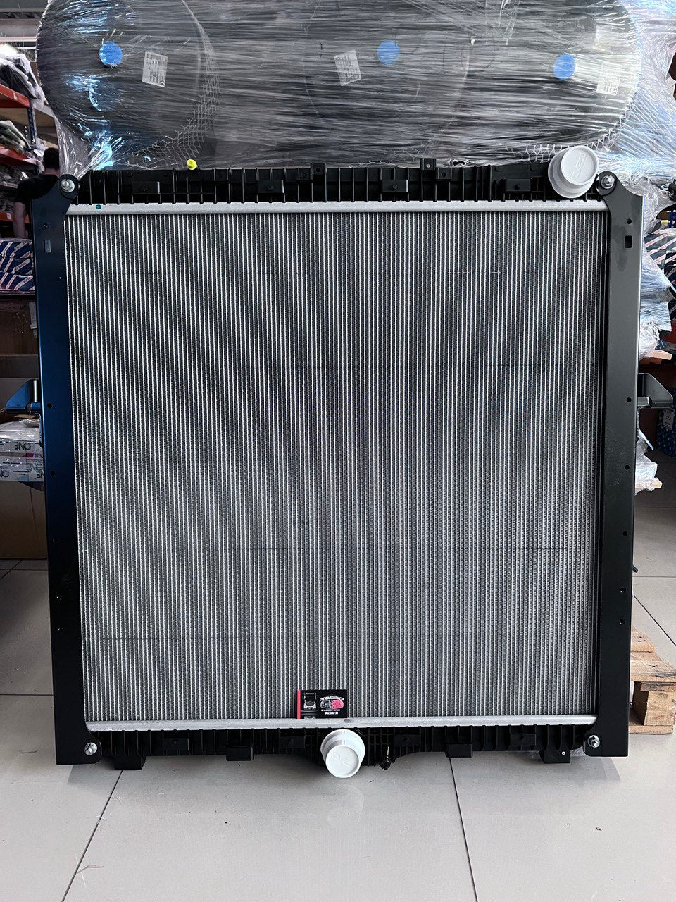 A9615001000 A9615001001 9615001000 9615001001 A9615000200 Benz TRUCK RADIATOR