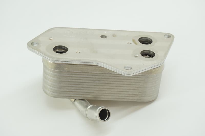 11427525333 New Engine Oil Cooler Fits BMW 228i 320i 428i 328i X1 X5 X6 Z4