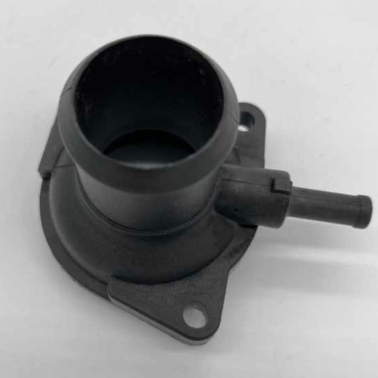 1109329, 1115486, XS4G8594AB, XS4Z-8592-AC XS4Z-8592-AB 6756229 110466012 Engine Thermostat Housing Coolant Flange for Ford