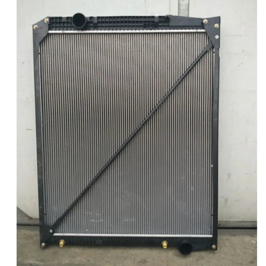 1474022 1603117 3066552 8351188285 83511880000 81061016451 truck radiator for KASSBOHRER C457 TRUCK MT