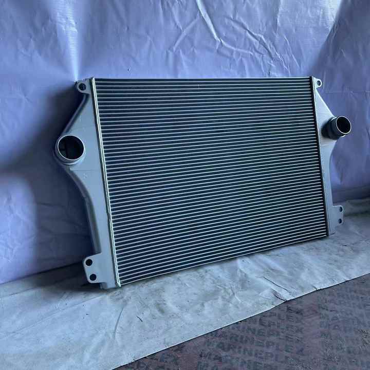 2433149 2362748 Truck Intercooler for Scania R Euro 6 Truck
