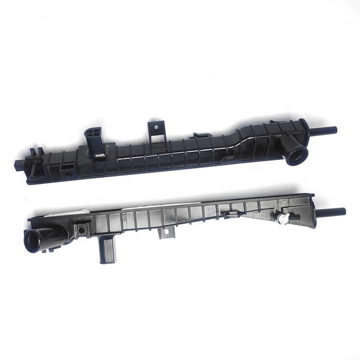 3W1Z8005AB, 3W1Z8005AF, 3W1Z8005AG, 3W1Z8005AH Auto Spare Parts Cooling Aluminum Radiator Plastic tank for Ford Crown Victoria DPI 2610