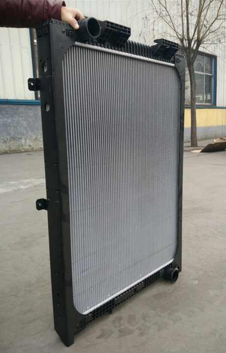MAN F 2000 Truck radiator oem 81.06101.6407 81061016407 81061016438 81061016423 22588 30860 81061006229