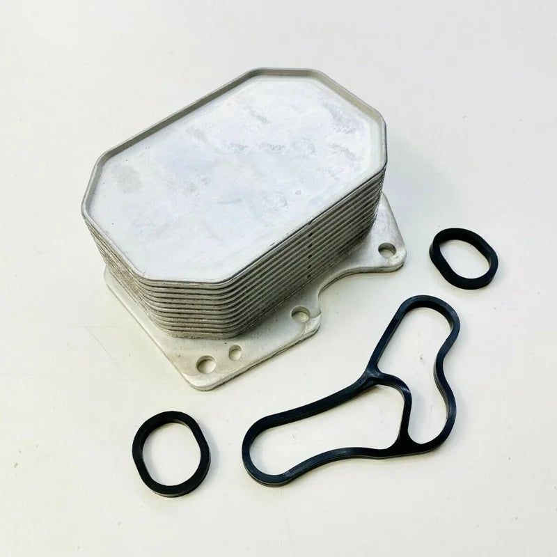 Engine Oil Cooler For FORD Tourneo Custom Bus Transit Box 2.2 06-14 1103Q1   OE: 1103Q1 6790875821 590095S 1372321 1704048 1829179 2070846 6C1Q6B624AC BK2Q6B624BB BK2Q6B624CB 8095095S 95095S 31754