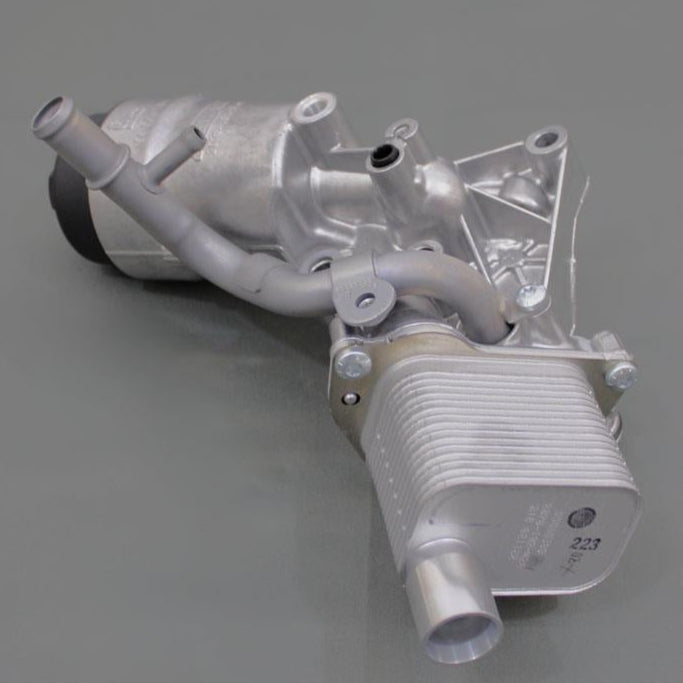 55566784 55565385 55568536 55568539 Engine Oil Cooler Assembly For Chevry Cruze Sonic Trax Buick Encore1.4L
